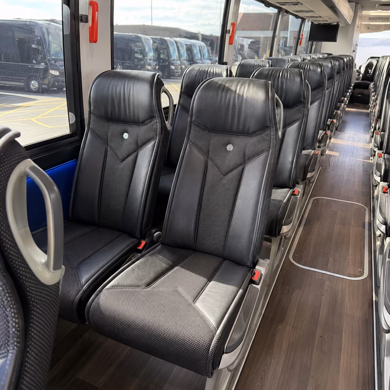 find and book transportation for your next airport transfer 1