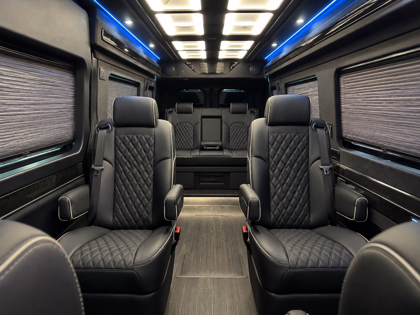 find and book transportation for your next airport transfer 3