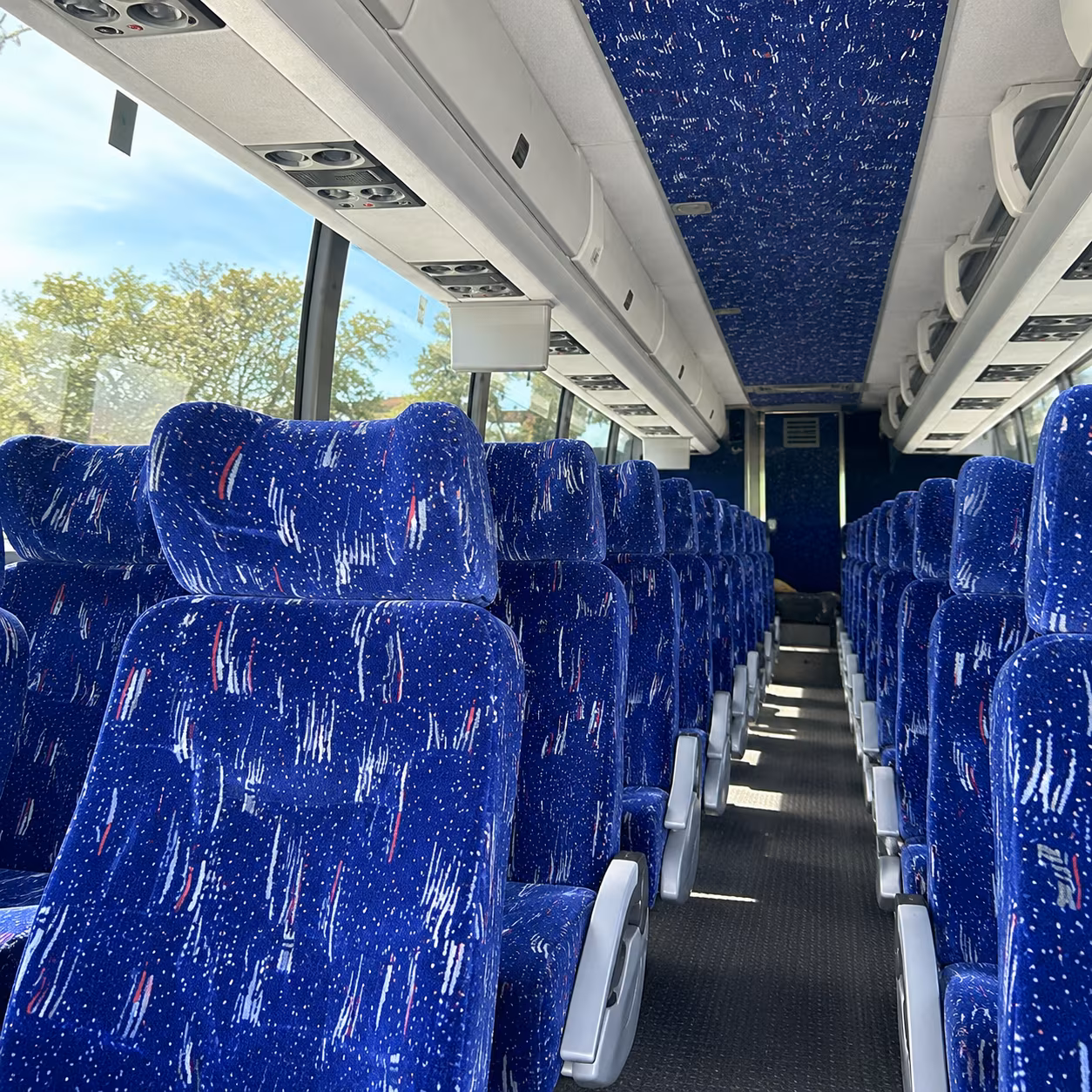 find and book transportation for your next concert or music festival 1