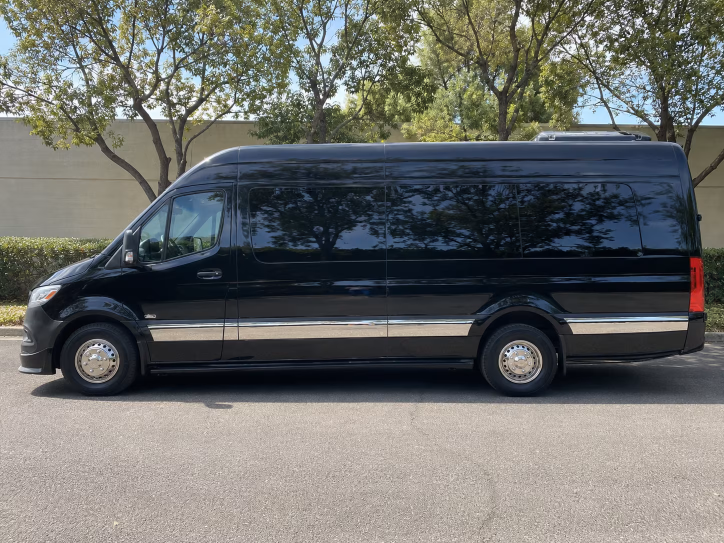 find and book transportation for your next wine tour 5